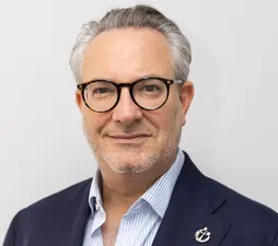 Greg Van Praagh zum neuen Präsidenten gewählt