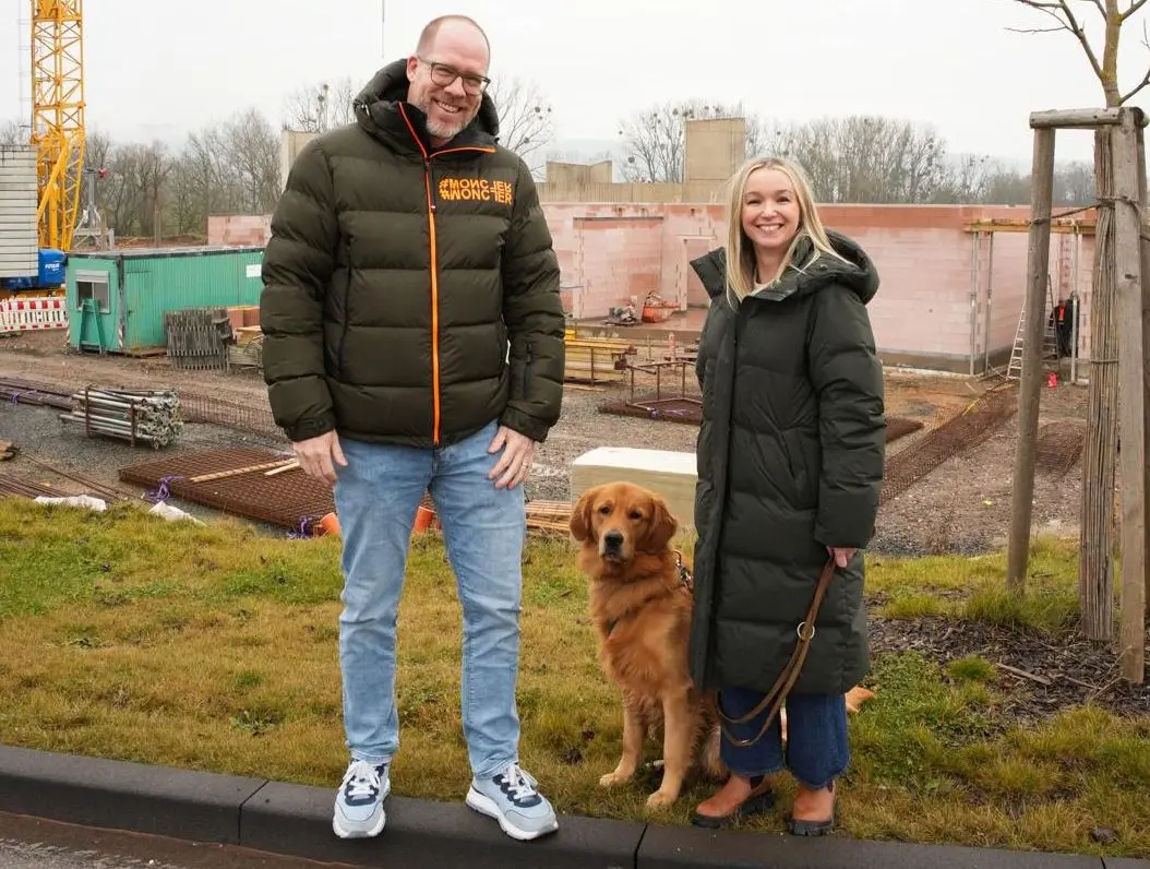 Hersteller baut eigene Hundetagesstätte