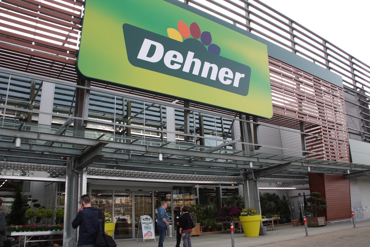Dehner: Langjährige Mitarbeiter geehrt