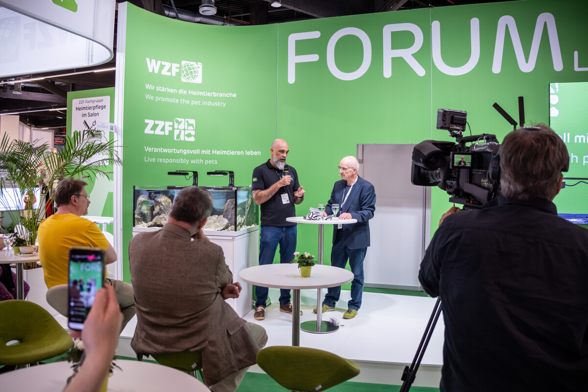 Wzf Ao2 ZZF und WZF auf Interzoo: Begegnungen und tierische Entdeckerreisen ...