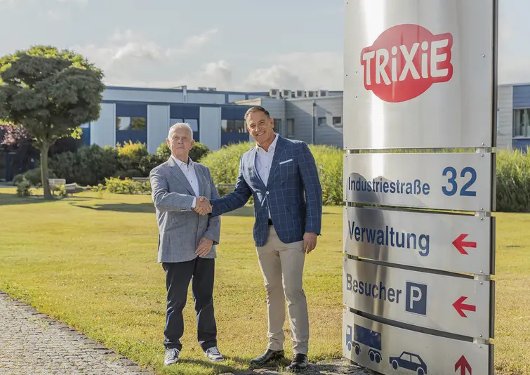 Central Garden & Pet steigt bei Trixie ein