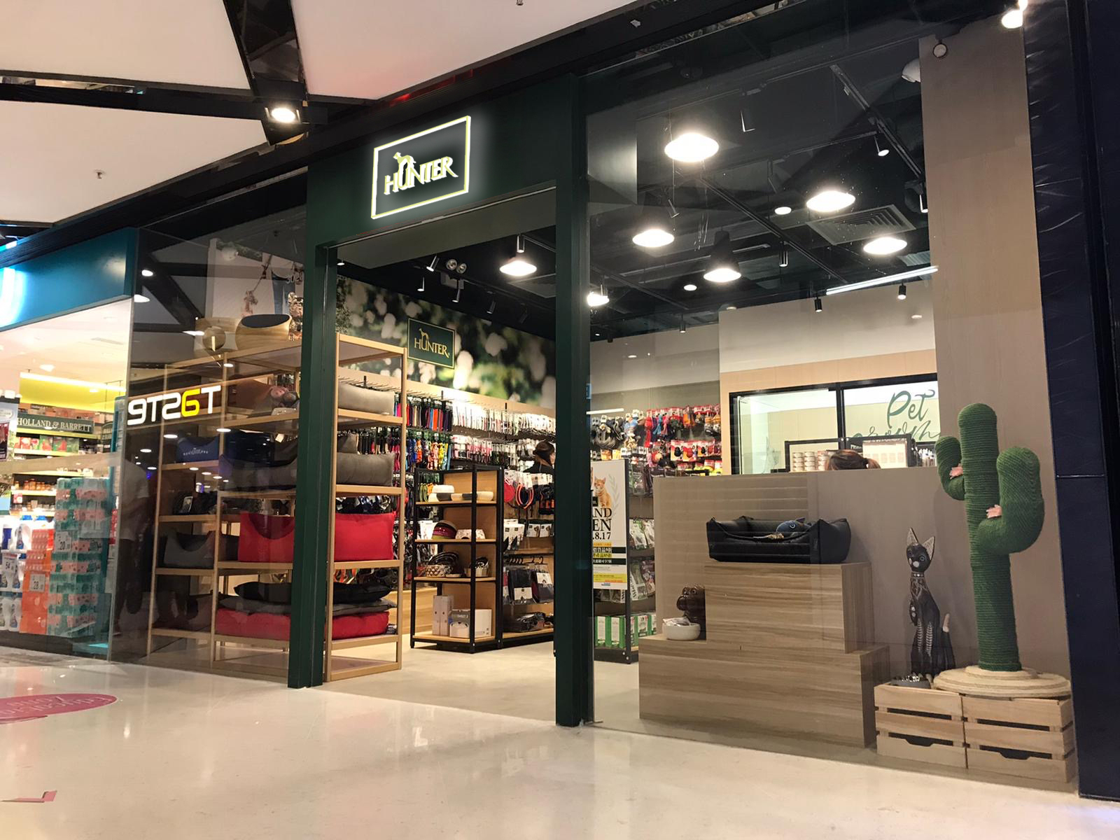 Hunter__Fünfter „Brand Store“ in Hongkong
