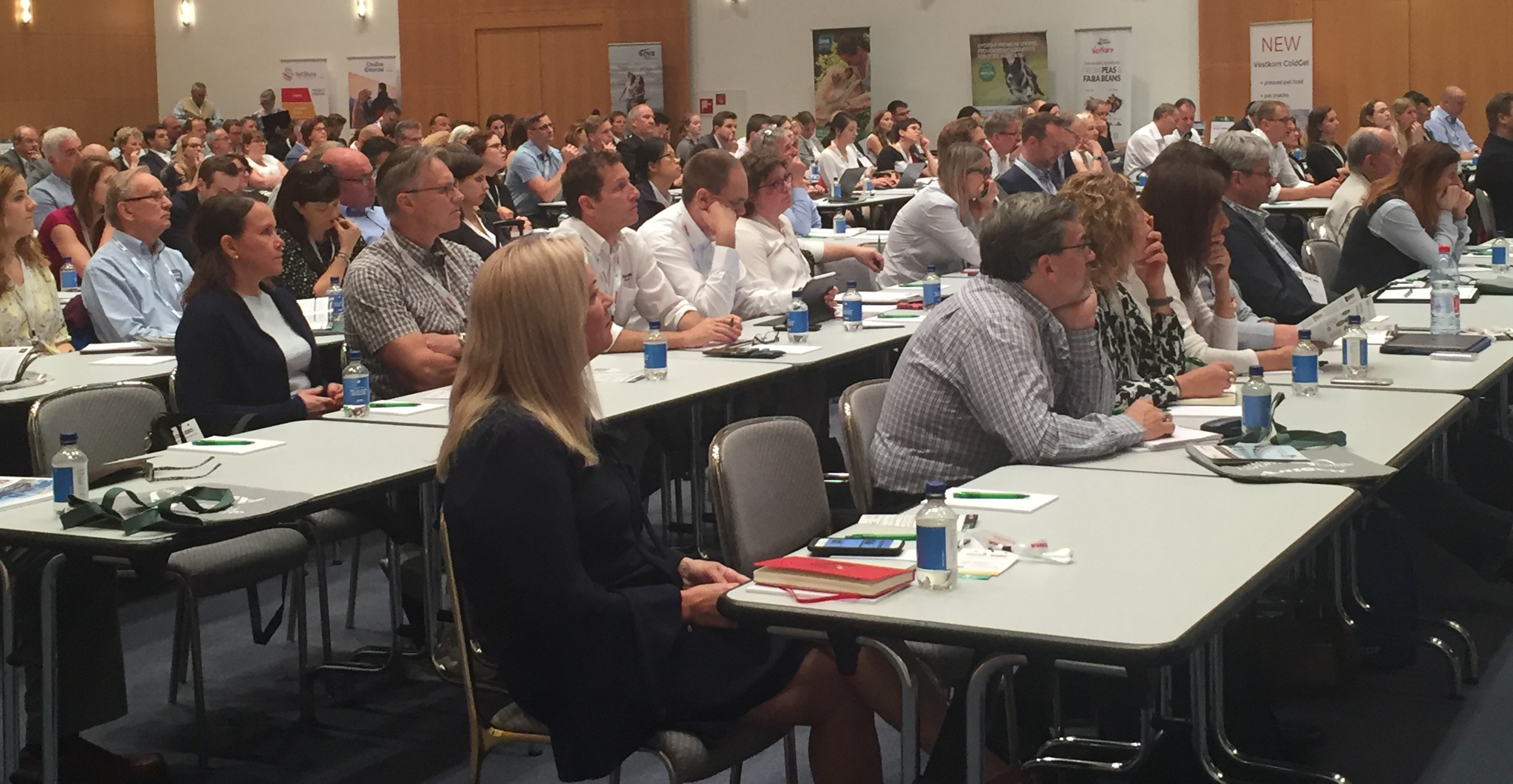 Petfood Forum Europe auf der Interzoo.digital__Was fressen Heimtiere in